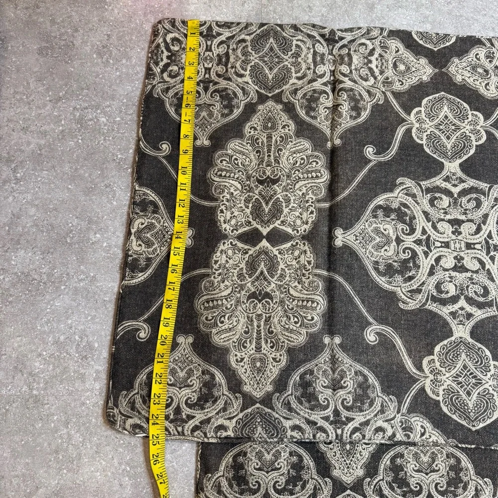 Set of 4 Pottery Barn Alana Brown Paisley Pillow Case Shams 24x24